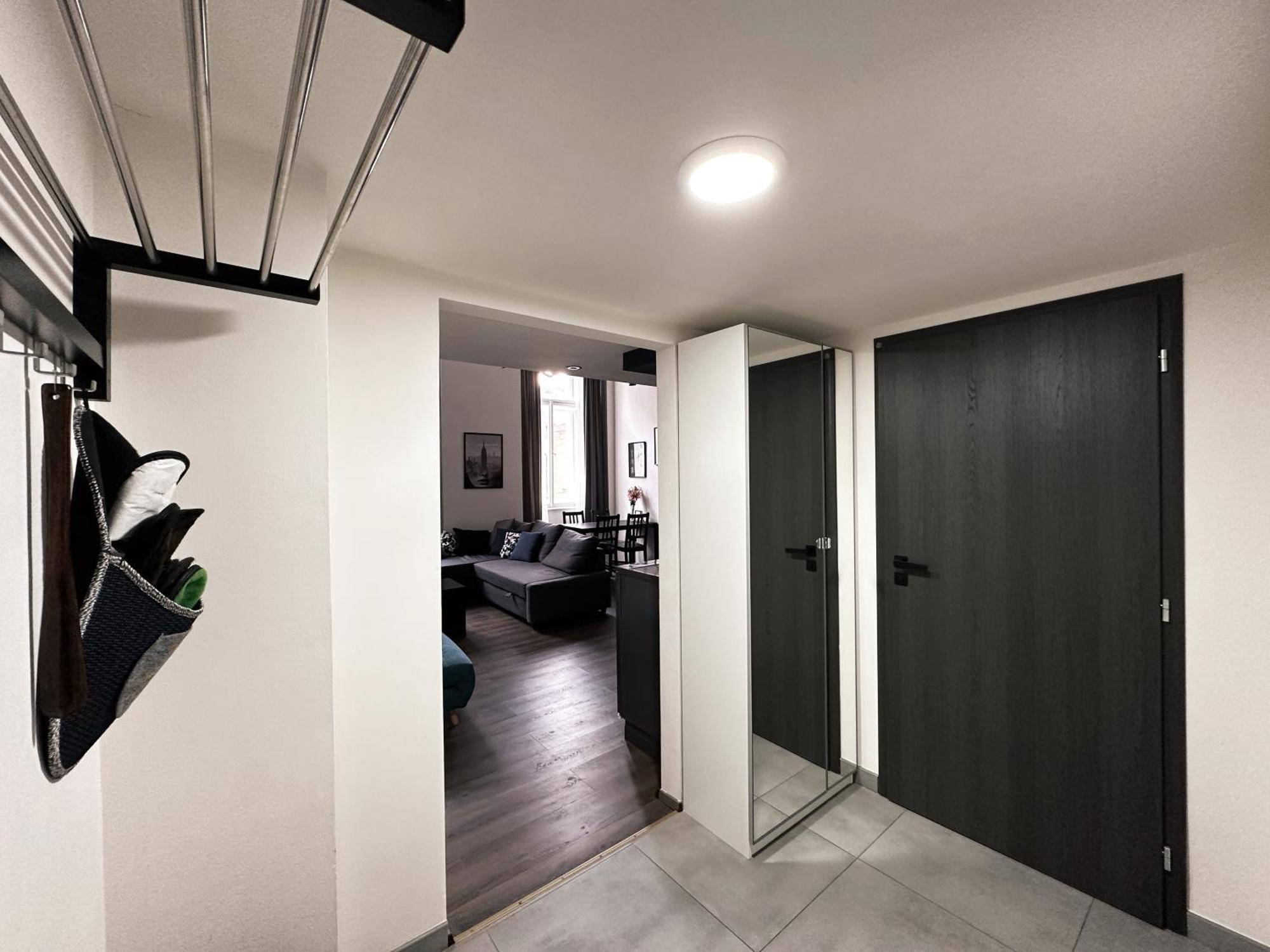 Contemporary Jindrisska Apartment Praha Bagian luar foto